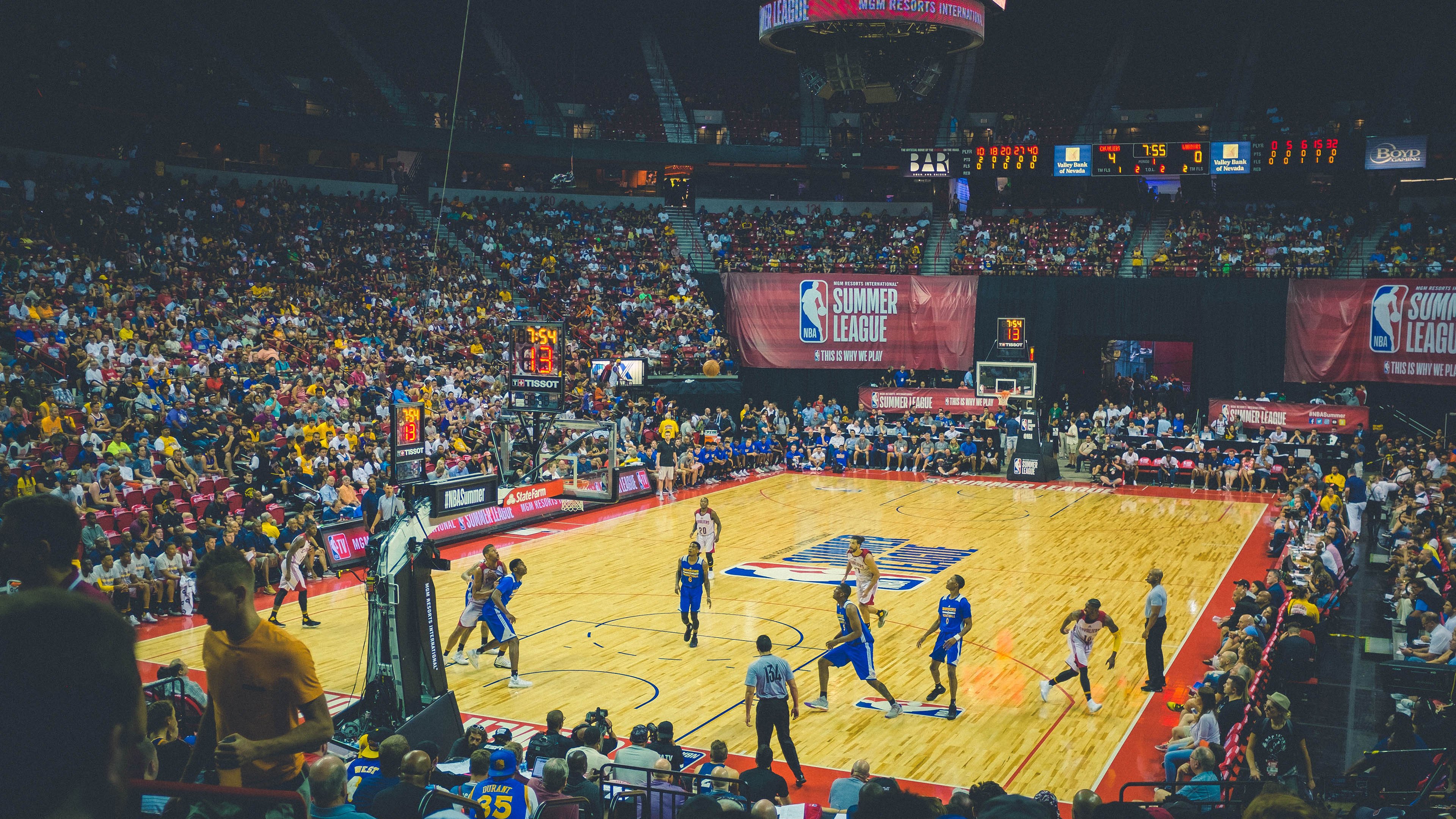 职业球员是否具备基本的战术阅读能力，职业球员的素养